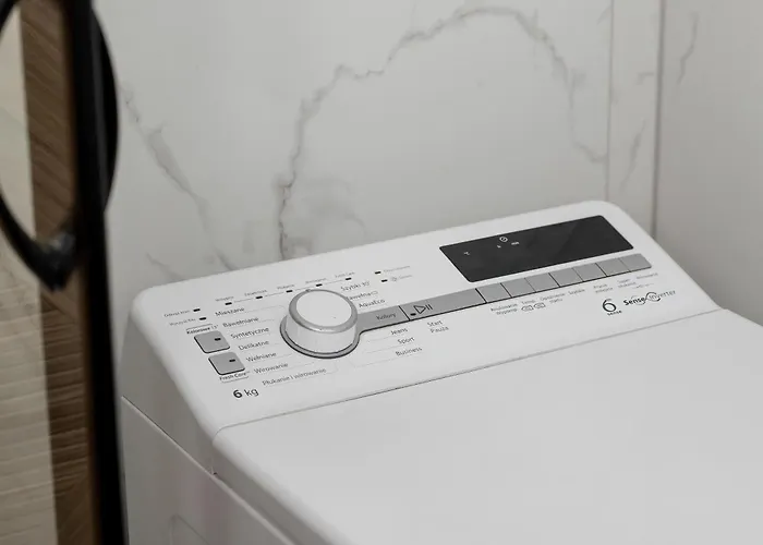 Stylish With An Ideal Location Close To The By Renters 아파트